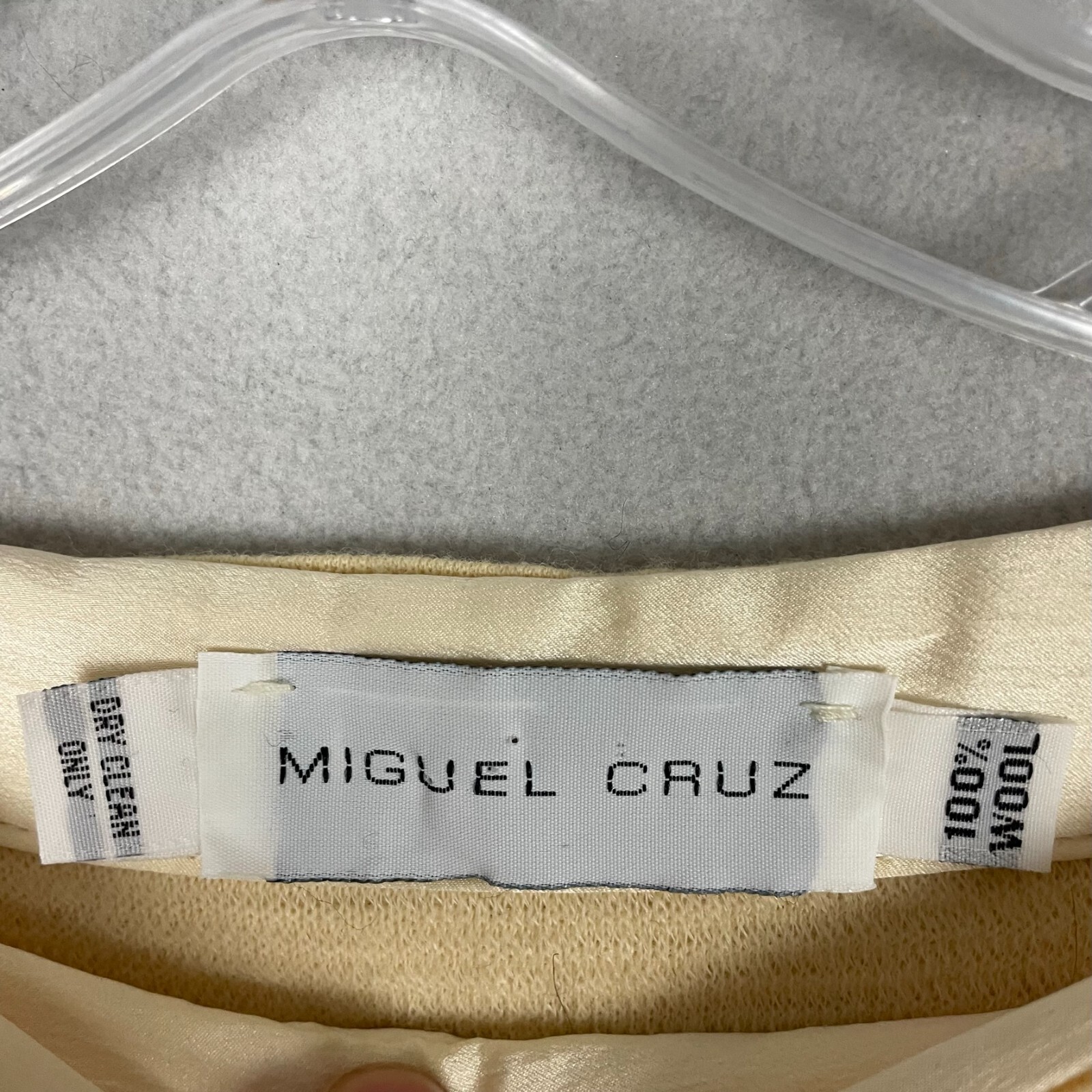 Vintage Miguel Cruz Women’s Top 100% Wool Sweater Ribbed Yellow