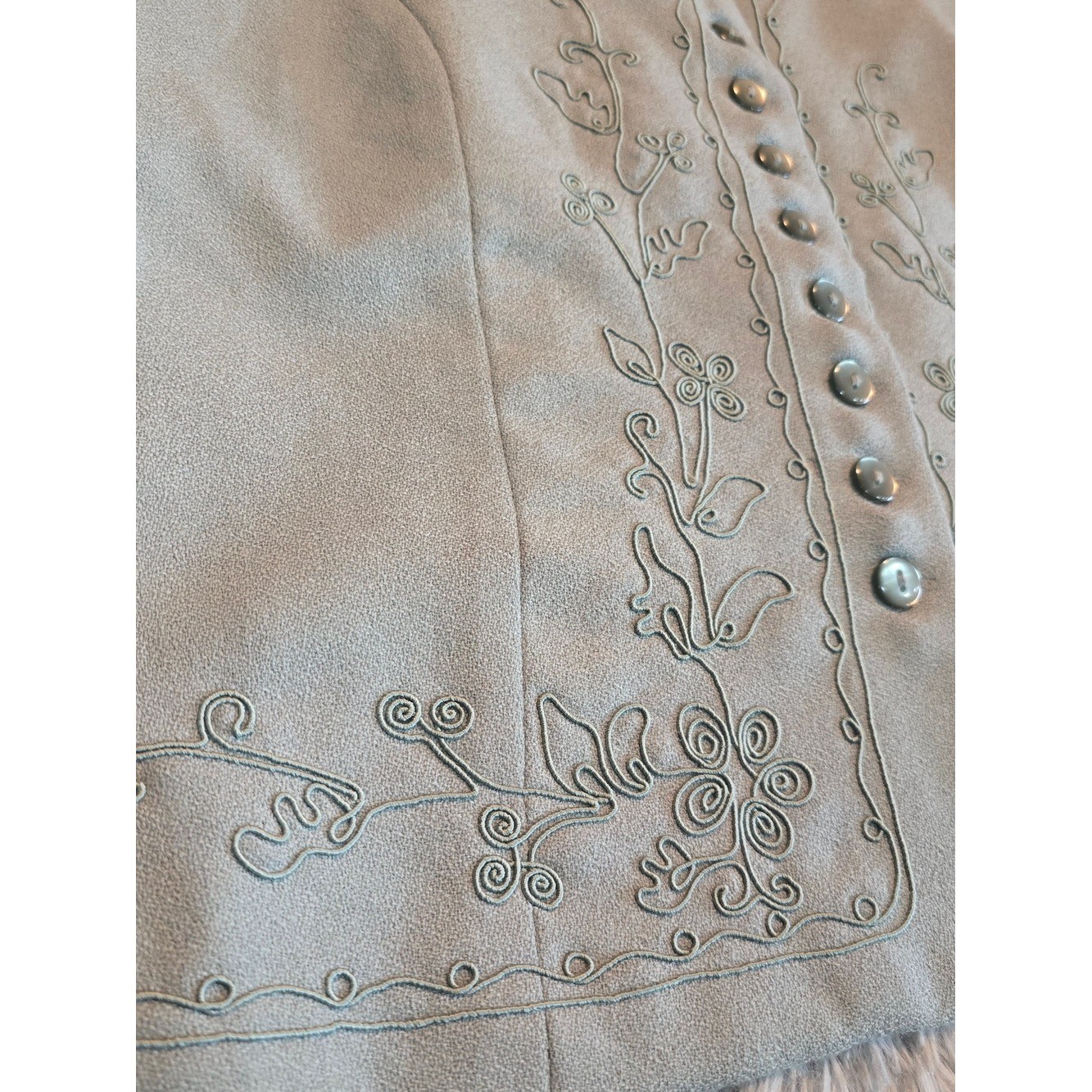 Vintage Embroidered Sage Green Button-Front Vest 100% wool, Size Large