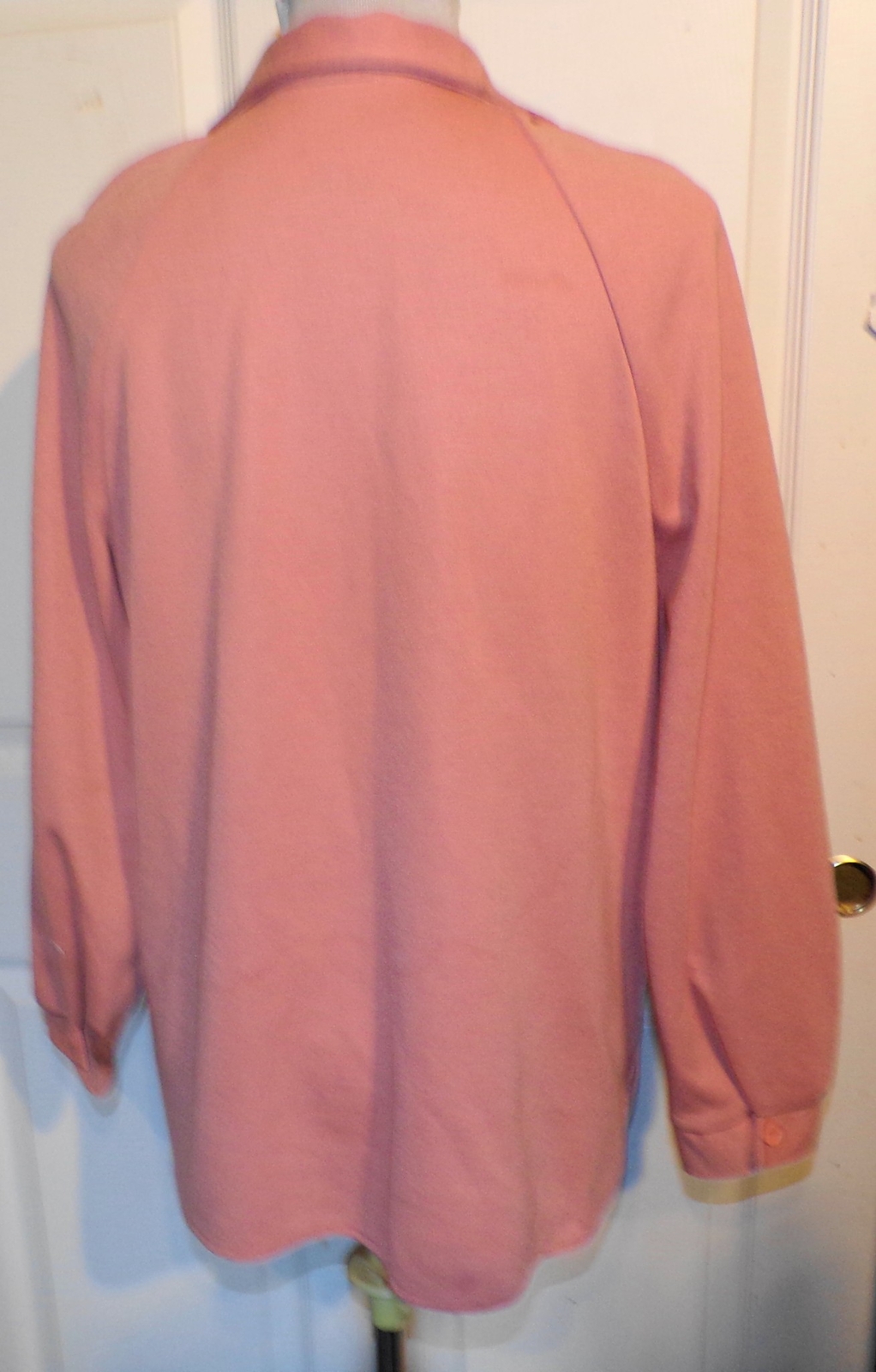 Vintage Light Coral Trissi Polyester Wool Knit Long Sleeved Shirt B42