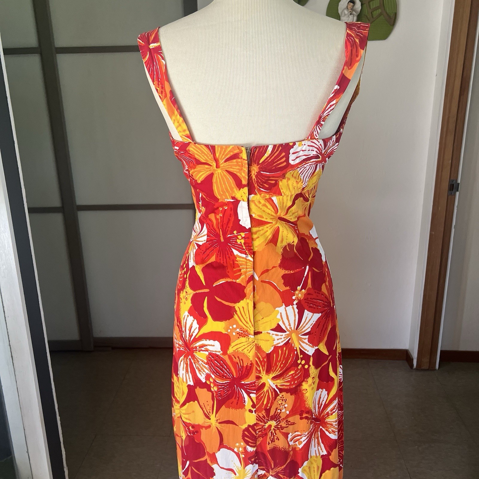 1950s Vintage Alfred Shaheen Hawaiian Maxi Wiggle Dress With Train 27w