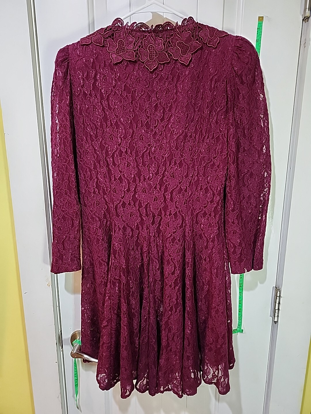 Vintage Cachet by Bari Protas Women’s Sz 9/10 Floral Lace Top Wine/Burgundy