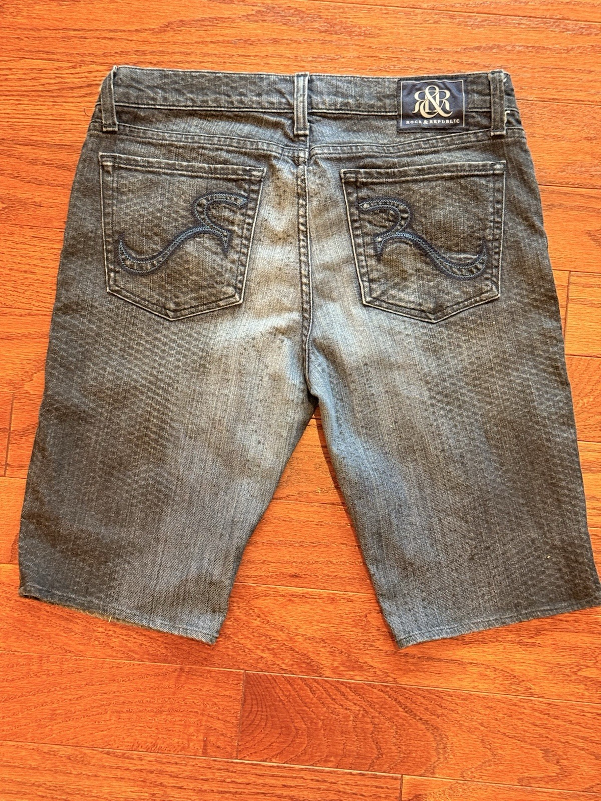 Women’s Vintage Early 2000’s Rock And Republic Size 32 Lowrise Jean Shorts