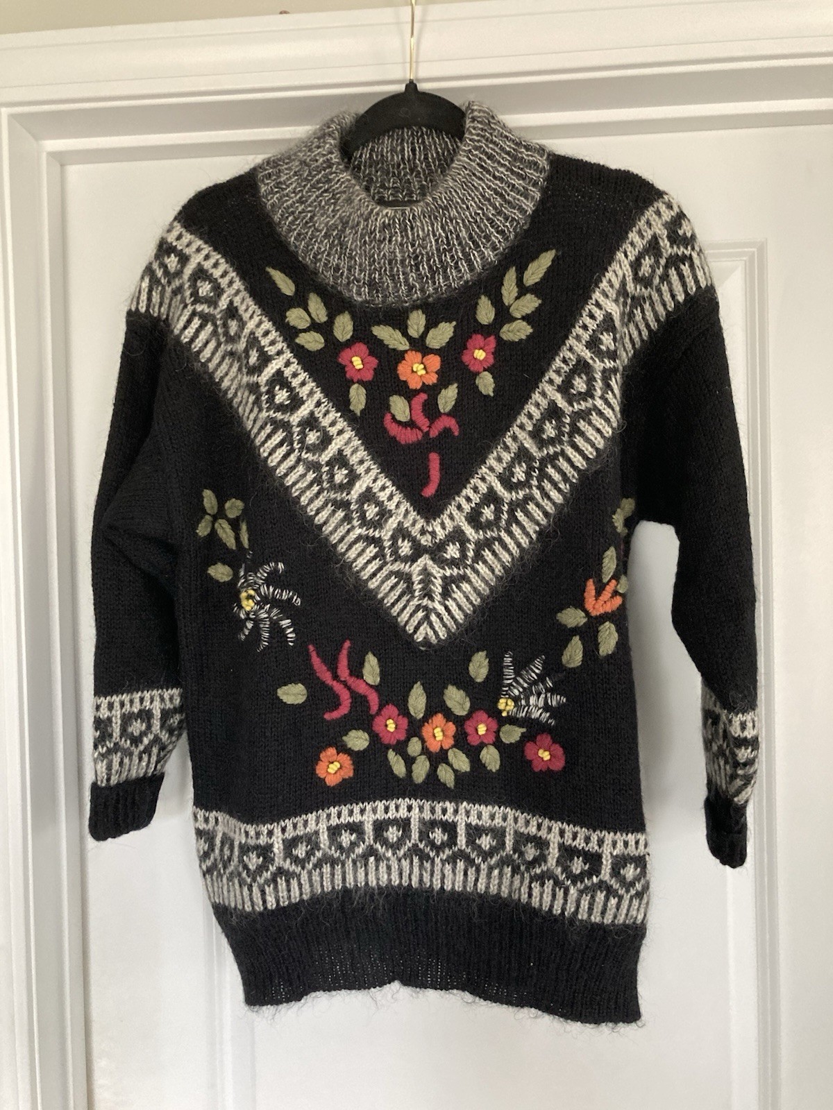 Rochelle California Women’s Knitted Sweater Medium VTG 1980s Shoulder Pad Mohair