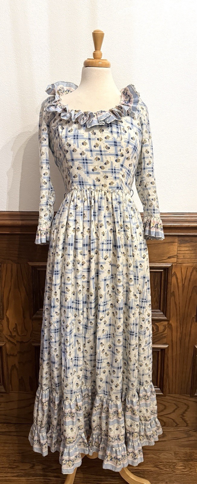 Vintage 70s Floral Peasant Maxi Prairie Cottagecore Hippie Dress Ruffles XS S