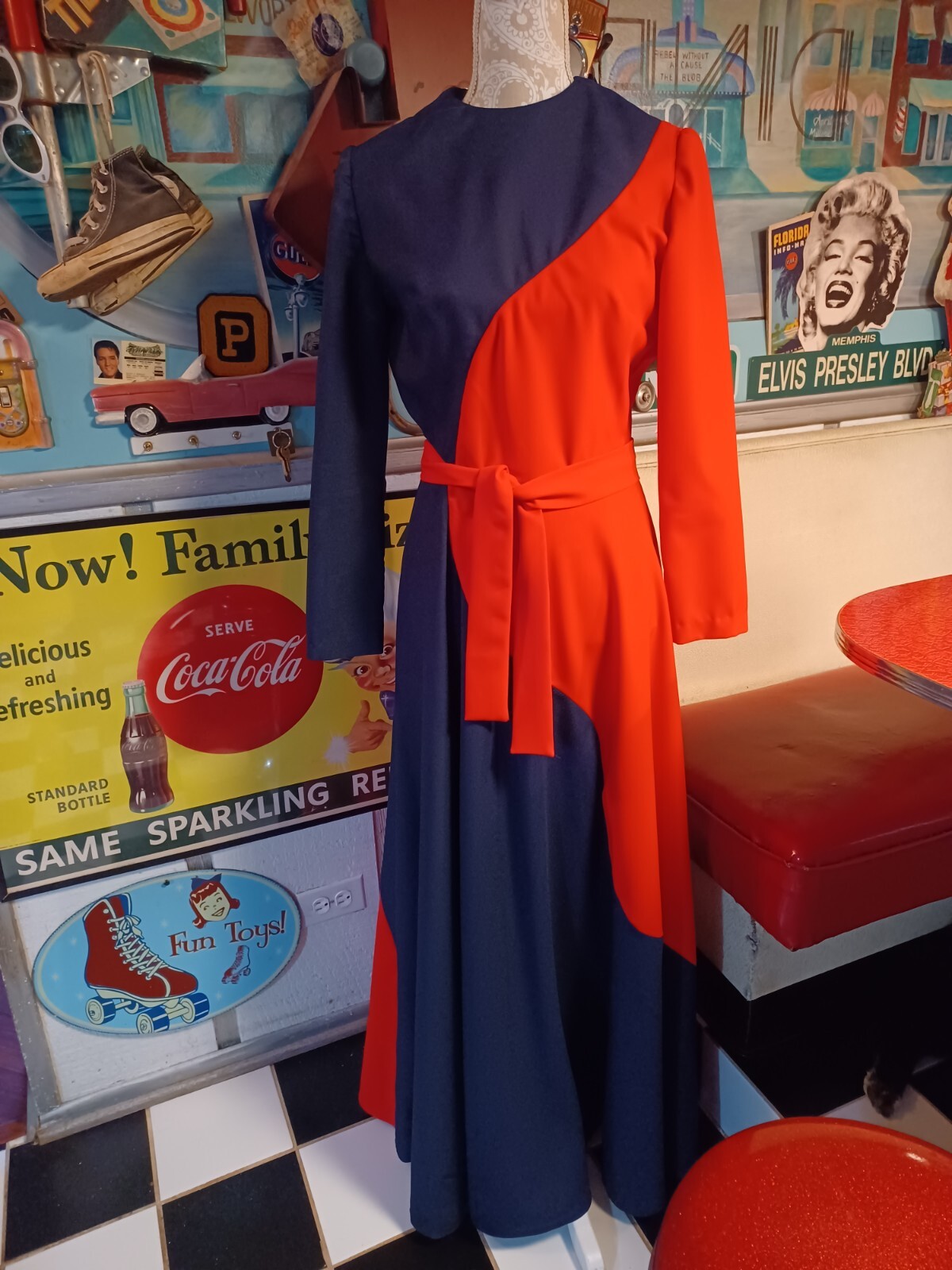 True Vtg Mid-century 1970s Polyester Asymmetrical Long Maxi Dress Mod MCM Groovy