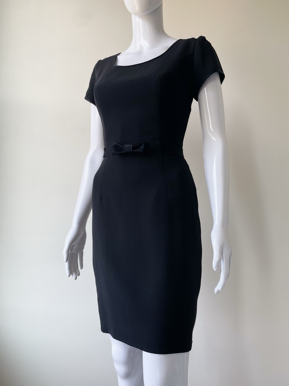 Vintage S 8 Dress Late 90s Little Black Bow LBD Shift Crepe Saks Jackie O VGUC