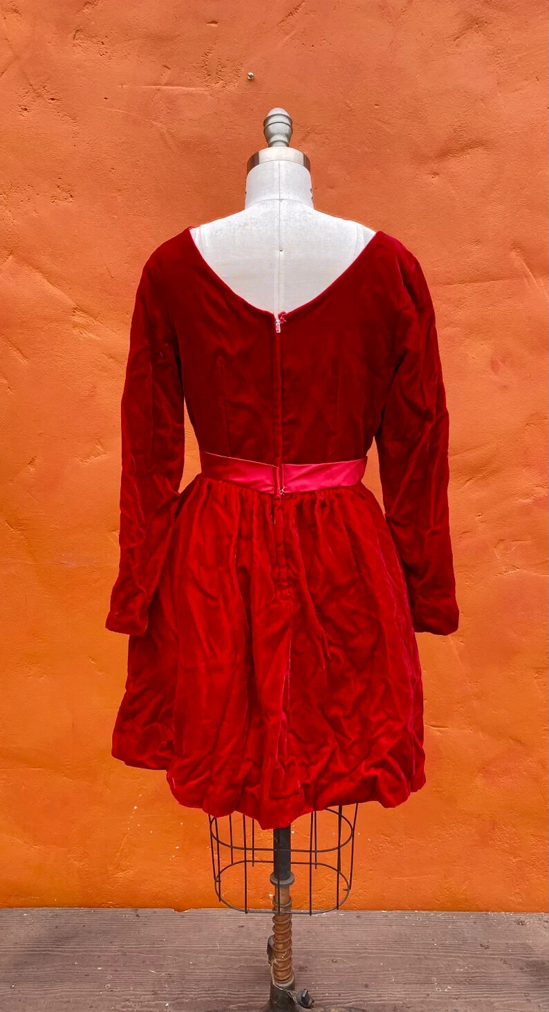 Vintage 1950s 1960s Red Velvet Dress. Party Cocktail Pinup Prom Evening