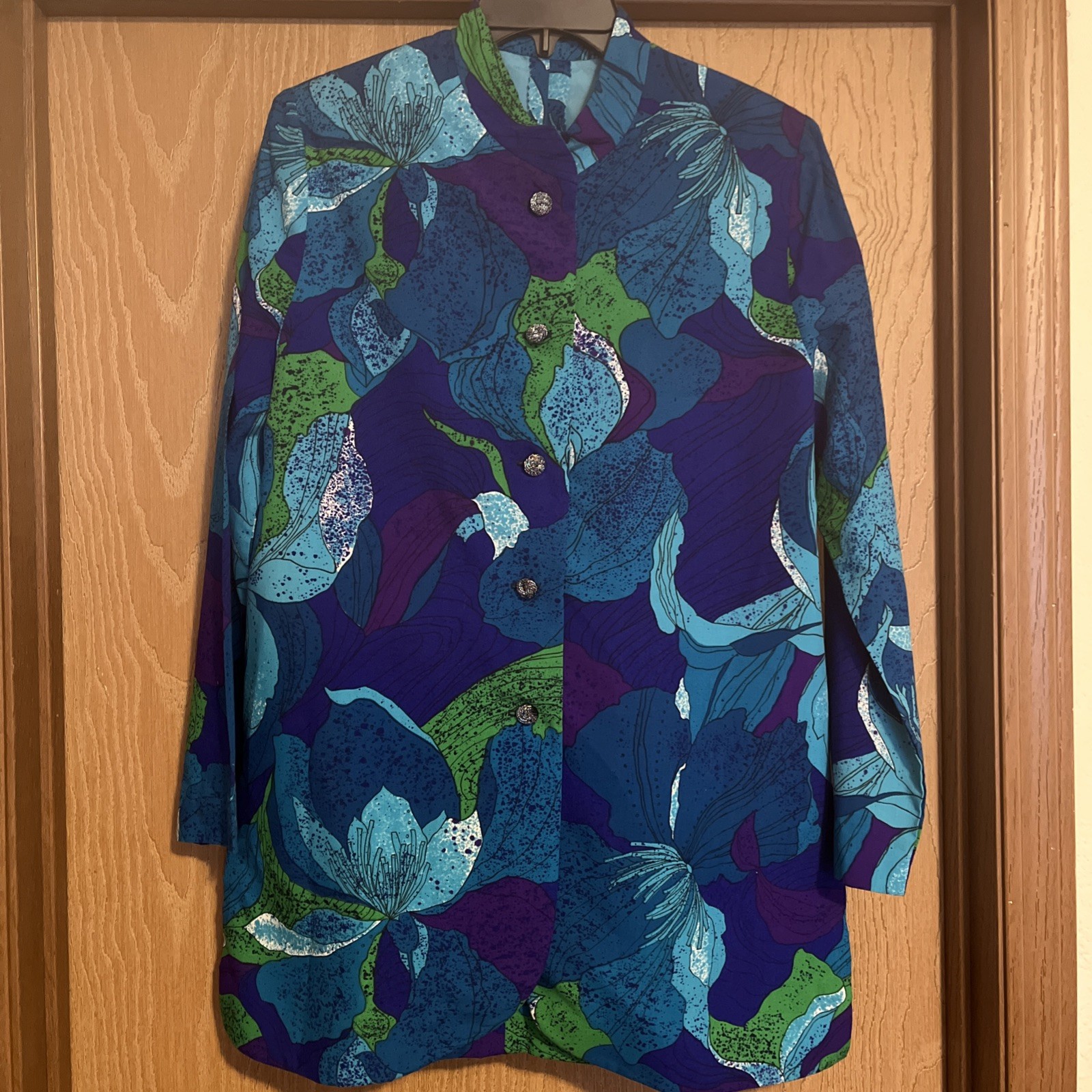 Vintage Floral Long Sleeve Button-Up blouse tunic style 1980’s- 1990’s Style