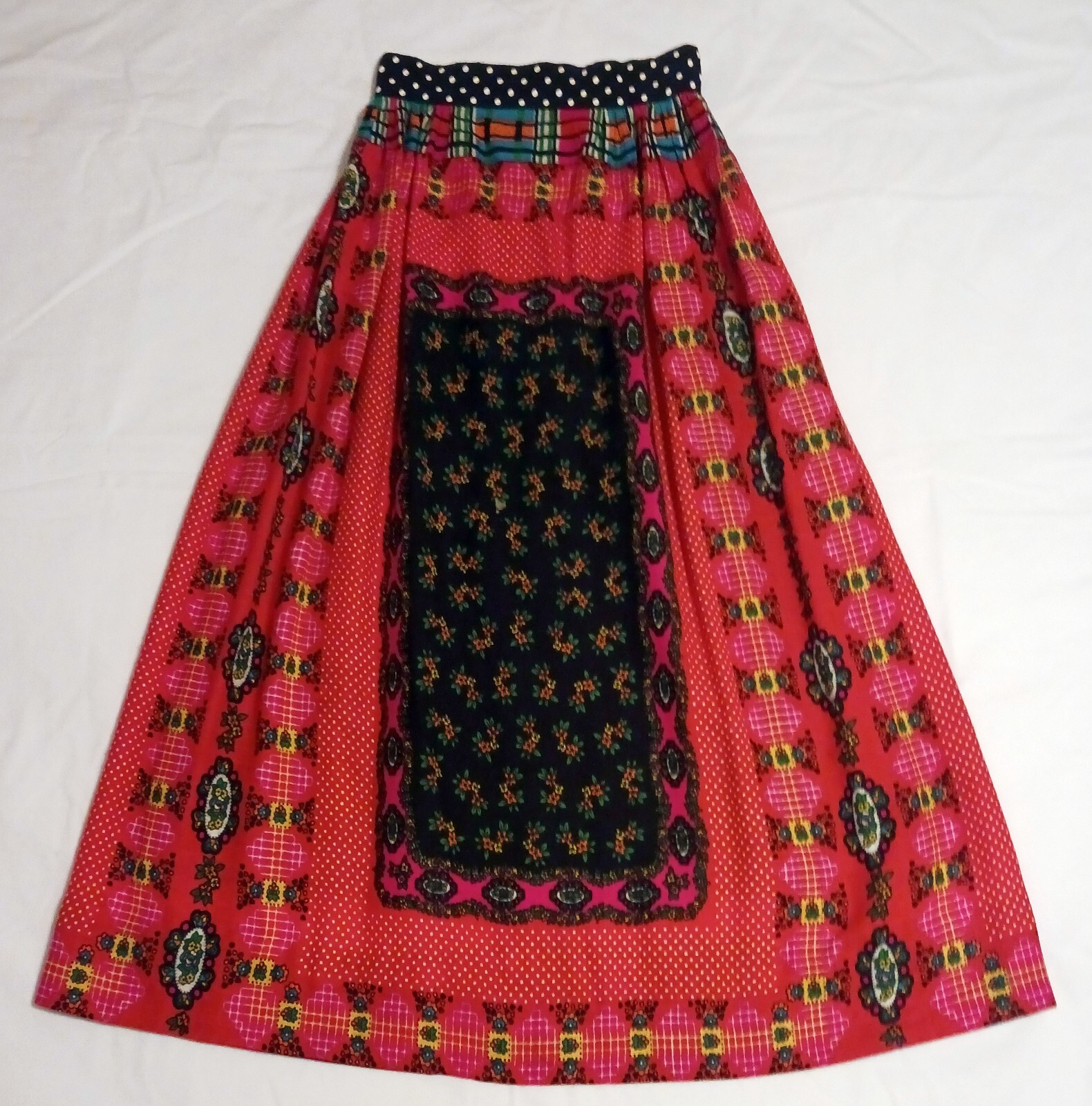 BoHo Hippie 1970s Maxi Skirt Hot Pink Psychedelic Festival Wear MEASUREMENTS