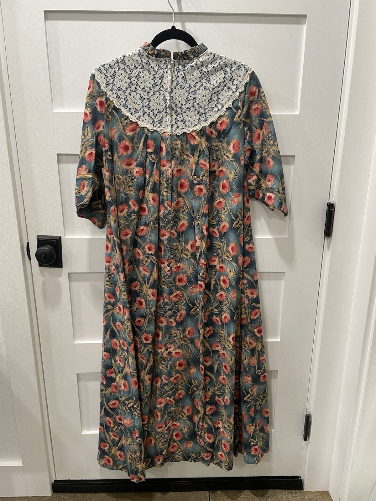 Carol Bennett vintage mu’umu’u