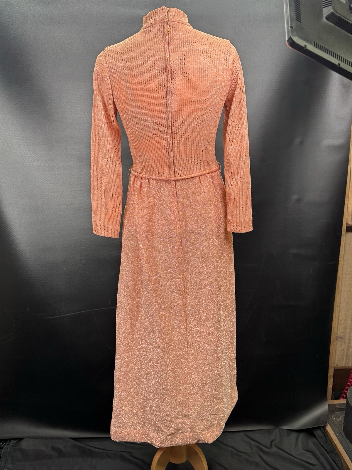 VTG 60s Bleeker Street Hostess SMALL Mod Dress Textured Poly Knit Sparkly w Belt