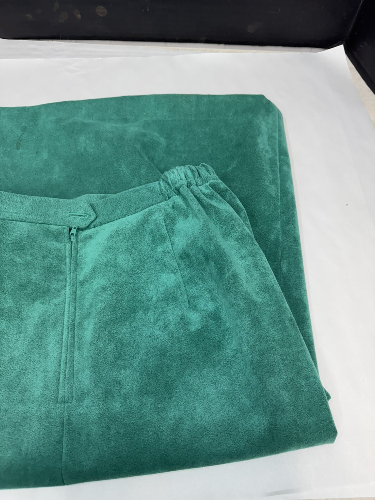 Vintage Ultrasuede Adolf Schulman Lilly Ann Green Soft Pencil Skirt Size 4