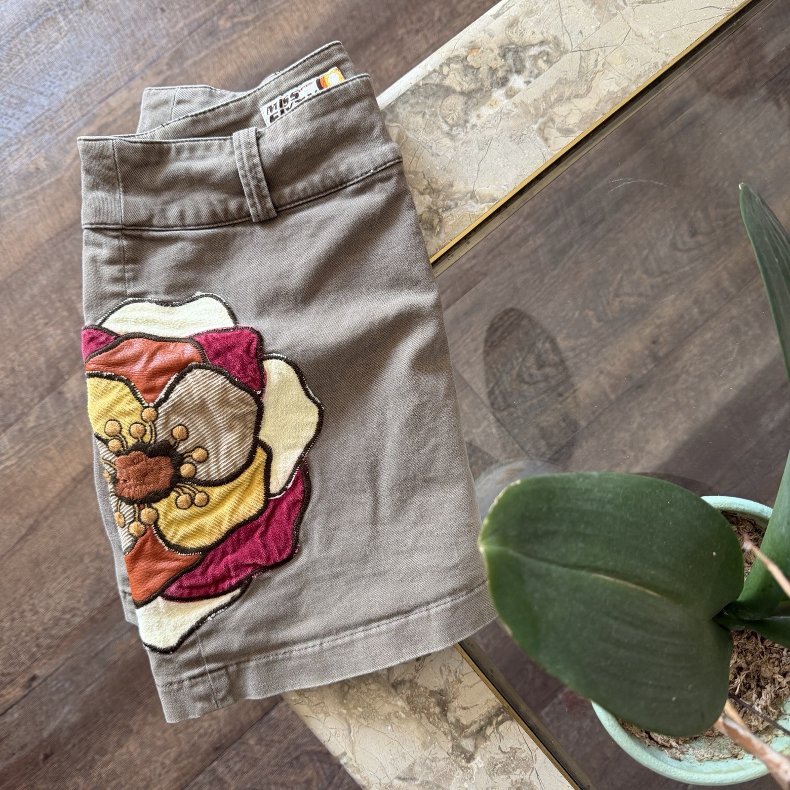 VTG Y2K Womens M (26”) Miss Sixty Floral Embroidered Corduroy Pattern Mini Skirt