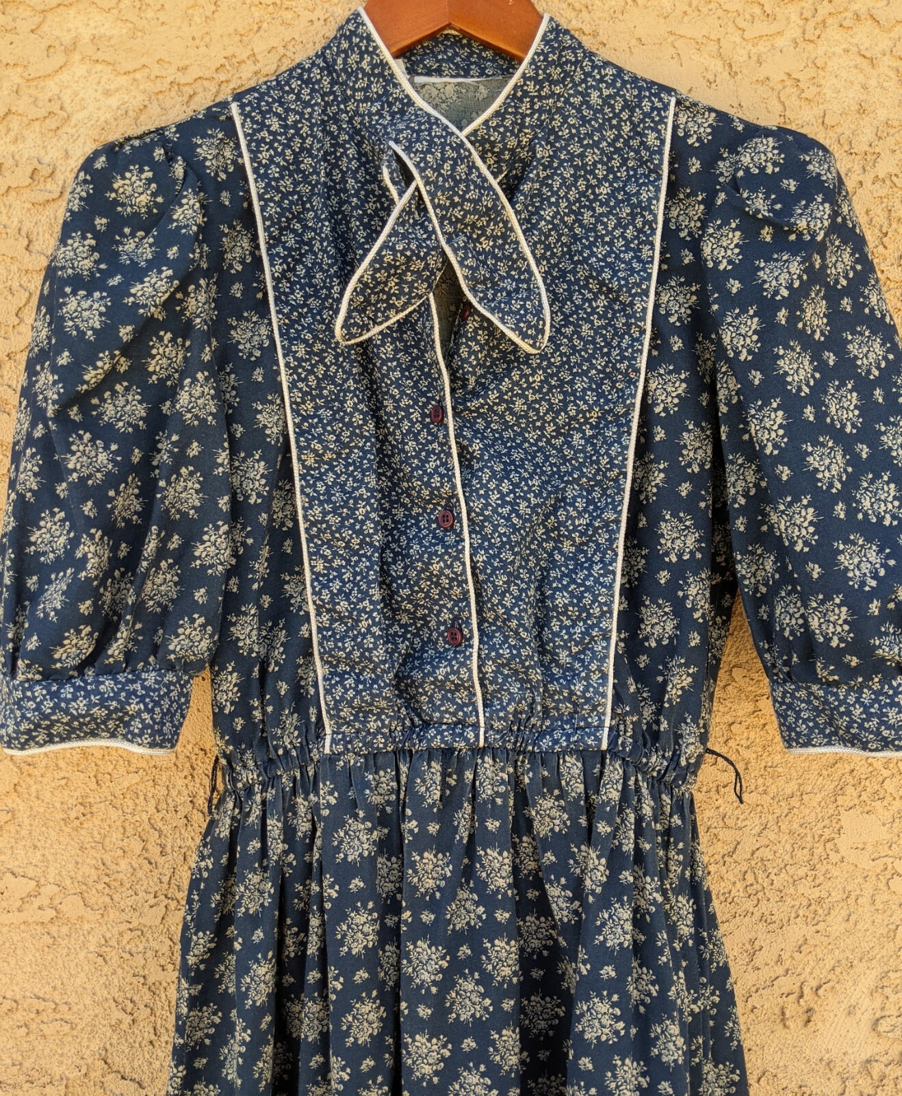 VTG Prairie Calico Dress Blue Floral Tie Neck 70s 80s Women’s M 9/10 Western