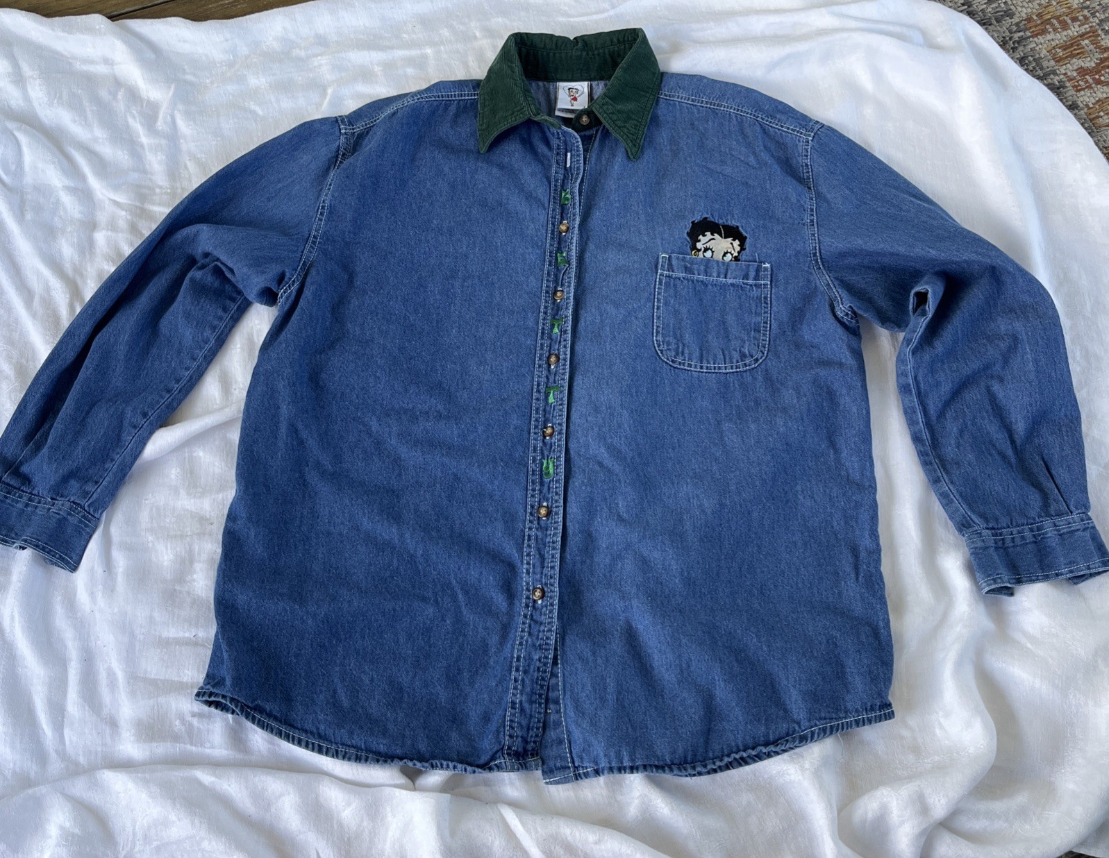 Vintage Betty Boop Embroidered Denim Button-Up Long Sleeve Shirt L Womens 1990’s
