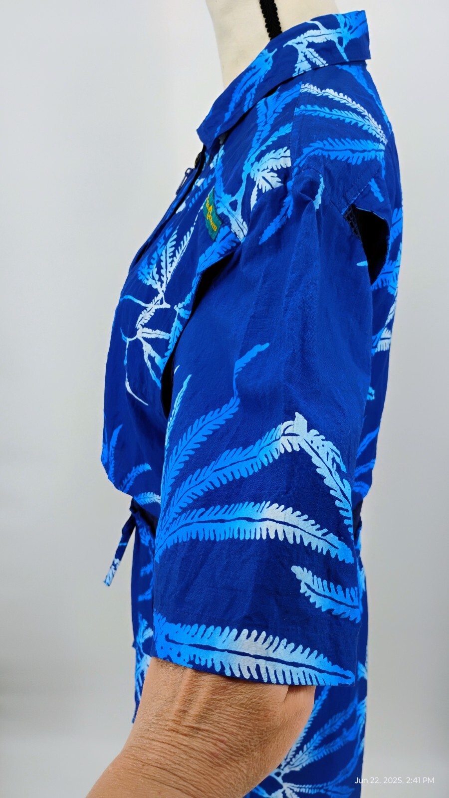 Global Kiwis Dress Vented Button Up Zip Pockets Mesh 100% Cotton Blue Tropical M