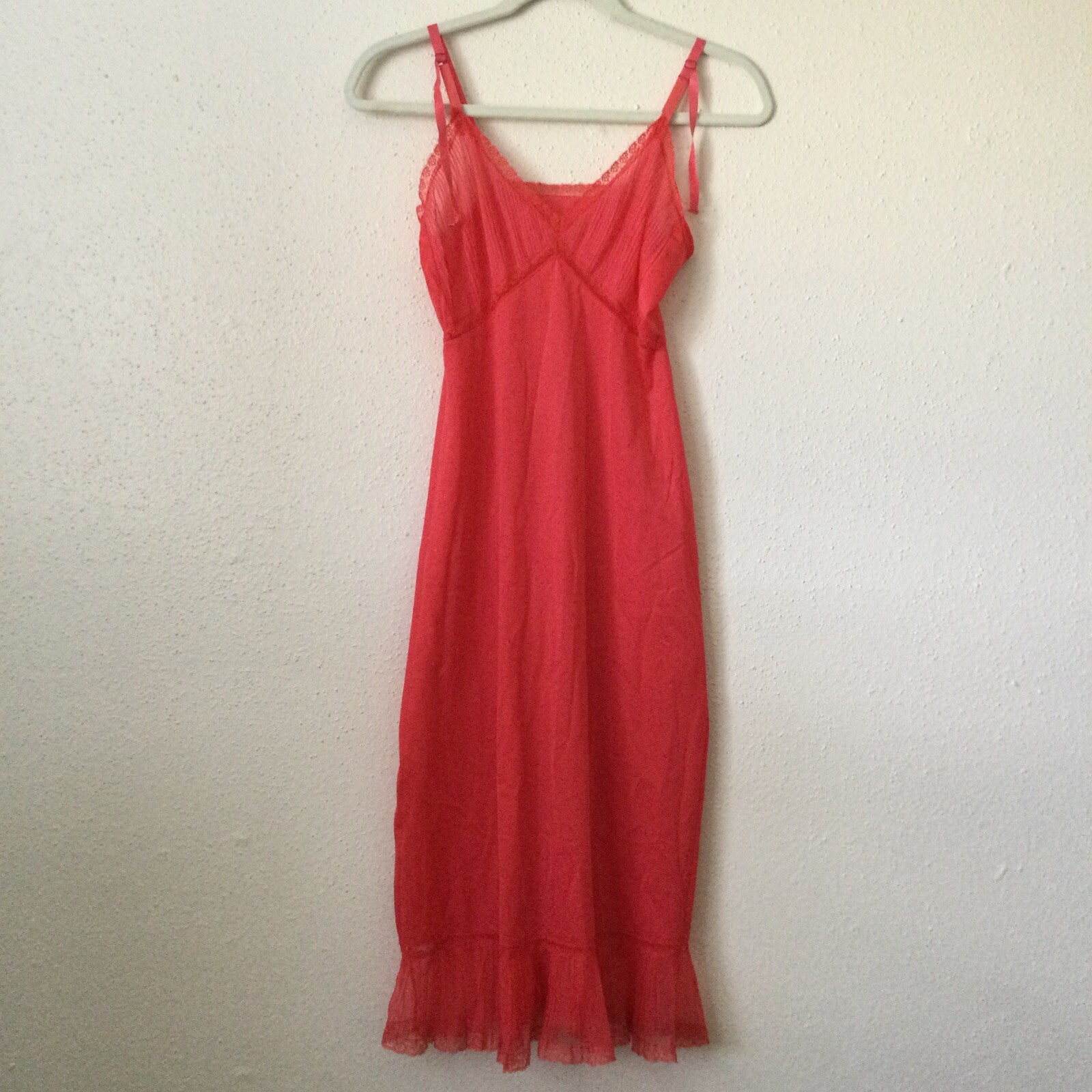 Vintage Evette Nightgown Womens 4/34 Small Pink Ruffle 60s Pinup Lingerie Dress
