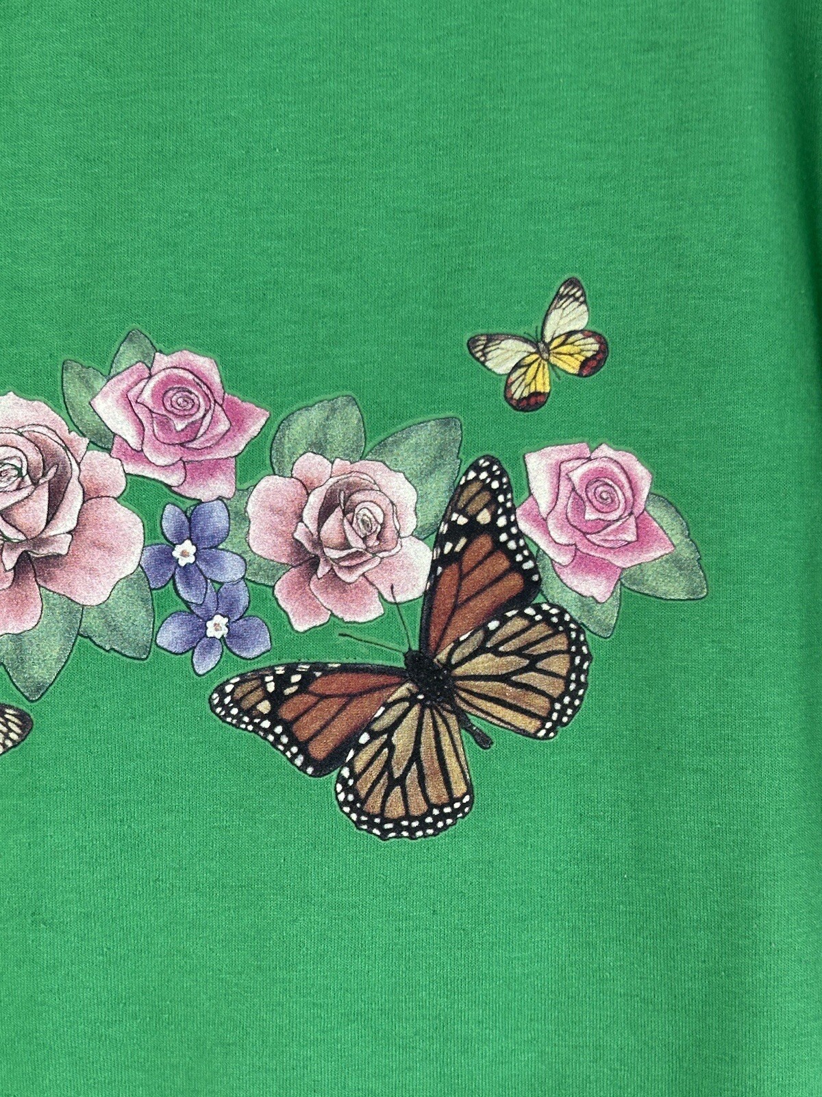 vintage t shirt 90s russell Butterfly Floral Medium Nature green