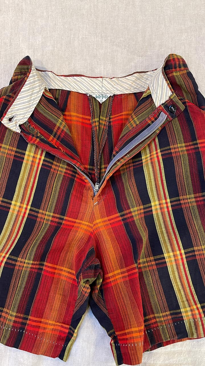 Vintage high waisted Plaid Jog Togs shorts 1950’s early 1960’s