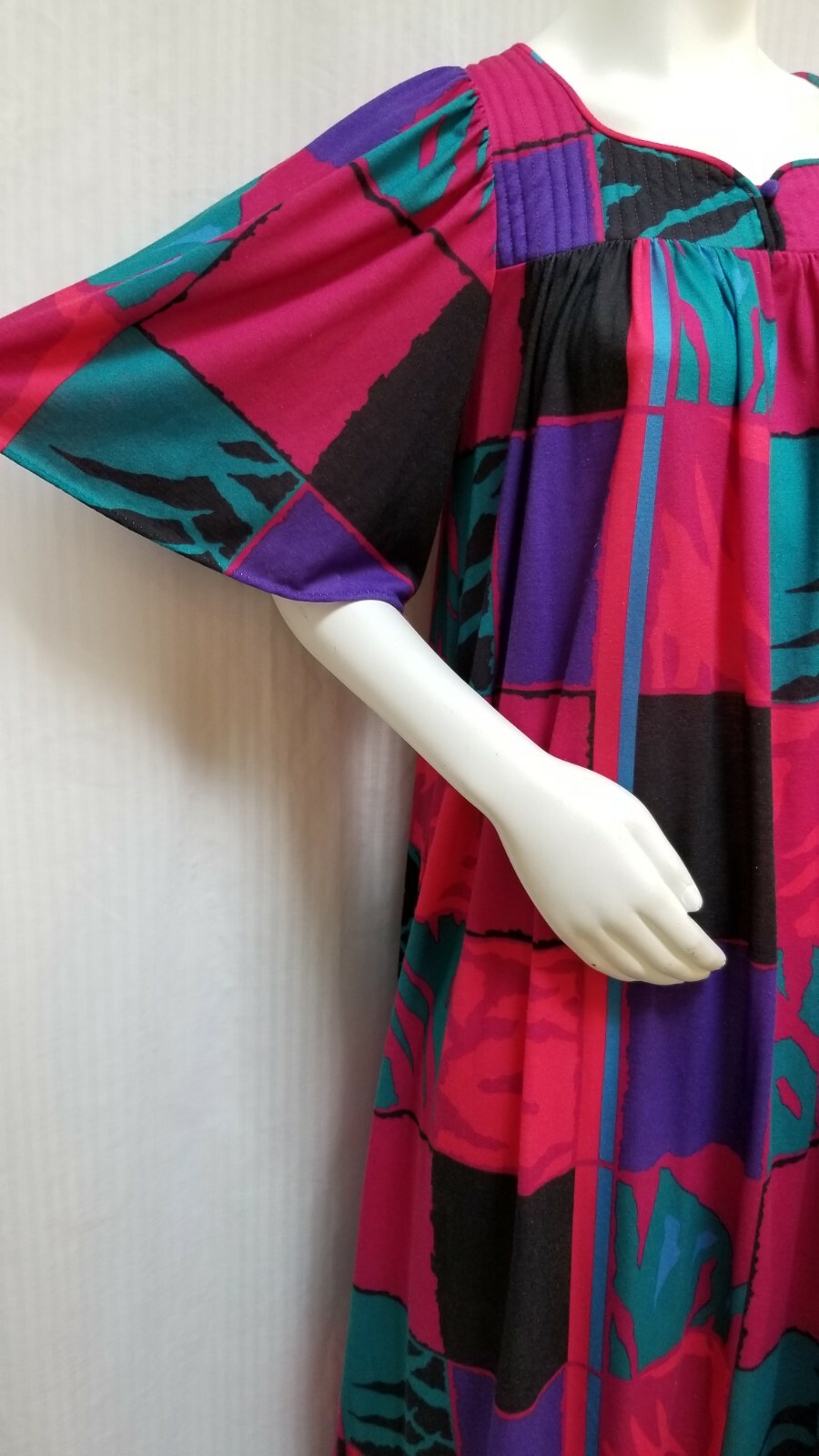Vintage Pink Purple Turquoise Black Knit Nightgown Lounge Dress – Size M