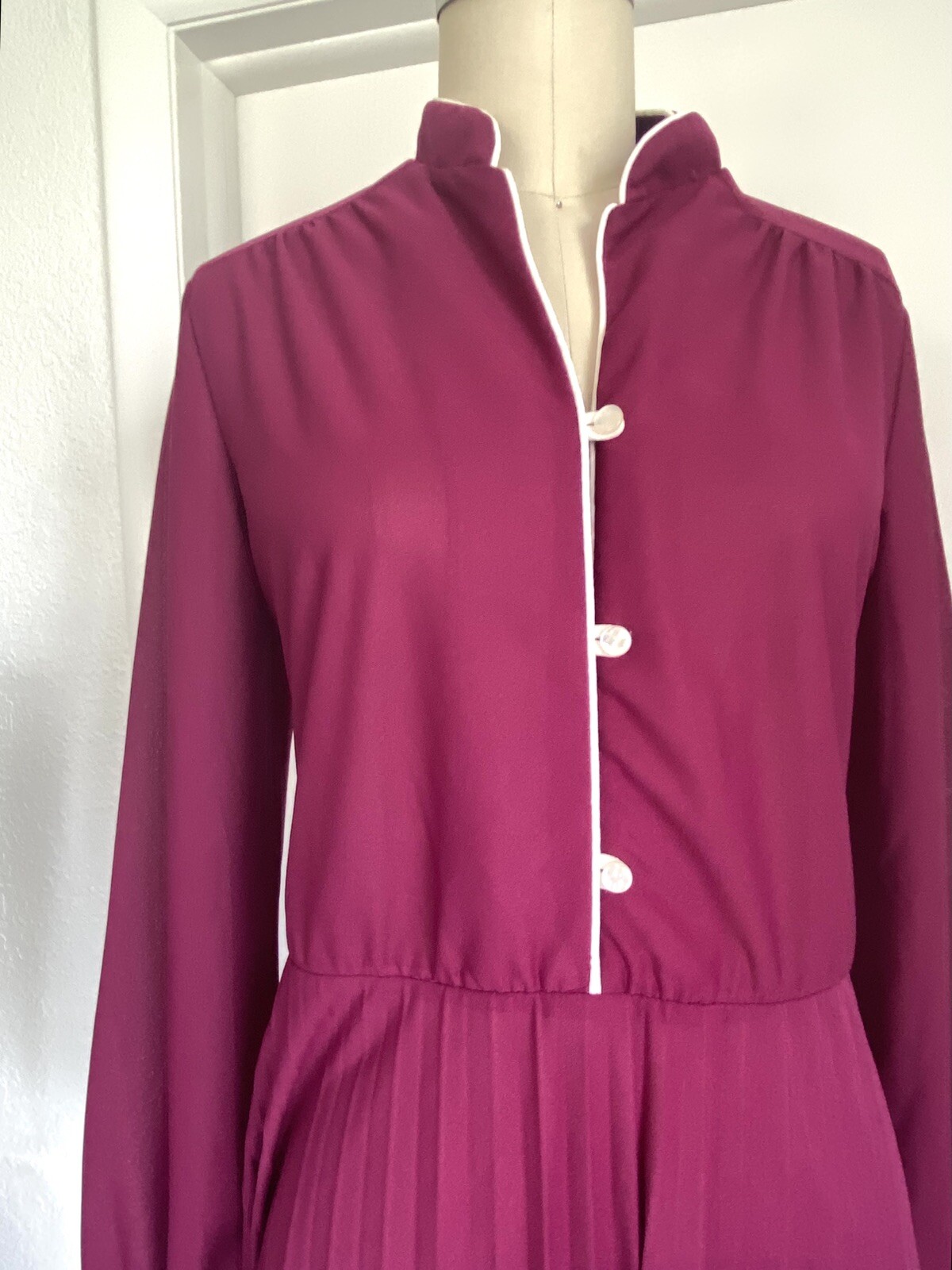 Vintage 70’s Dark Magenta Secretary Boho Midi Dress – M – Accordion Skirt