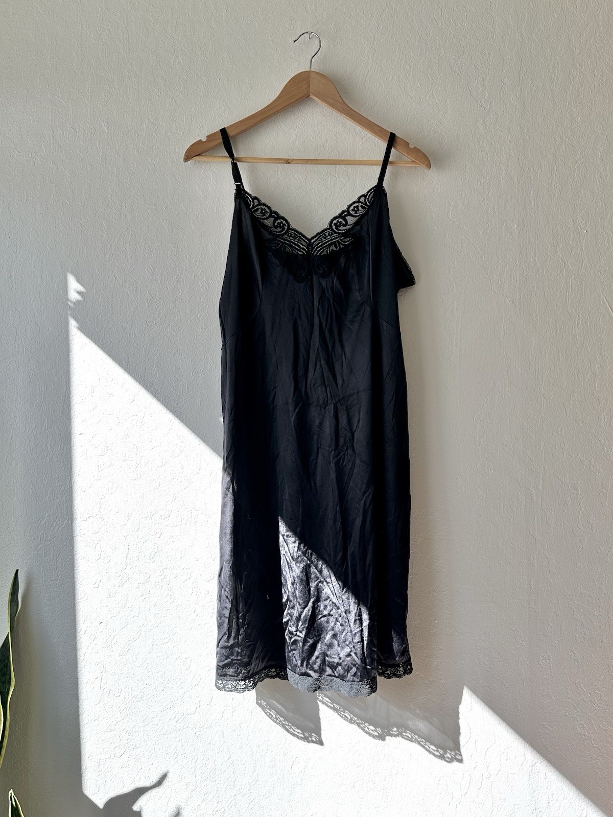 Vintage 1990s black satin chemise slip dress women’s large goth whimsy lingerie