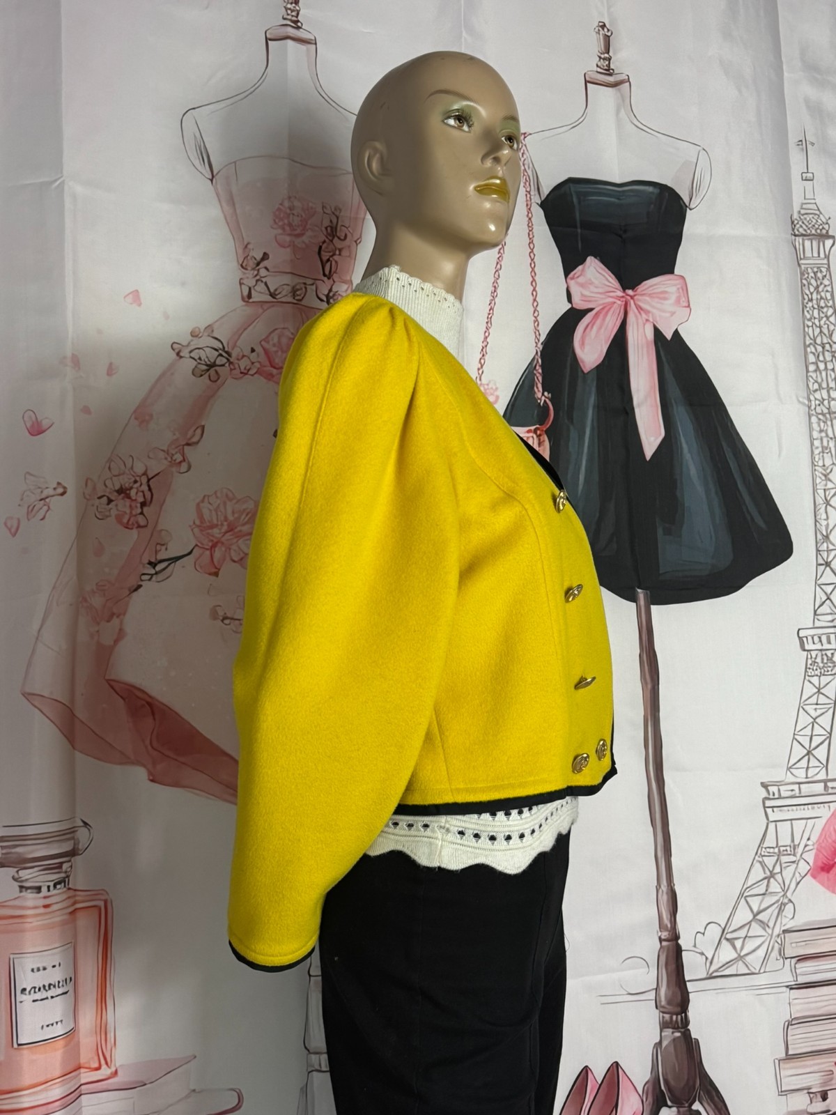 TH Brown Vintage Virgin Wool Jacket Yellow Gold Buttons Couture Germany Size 38-42 ✨