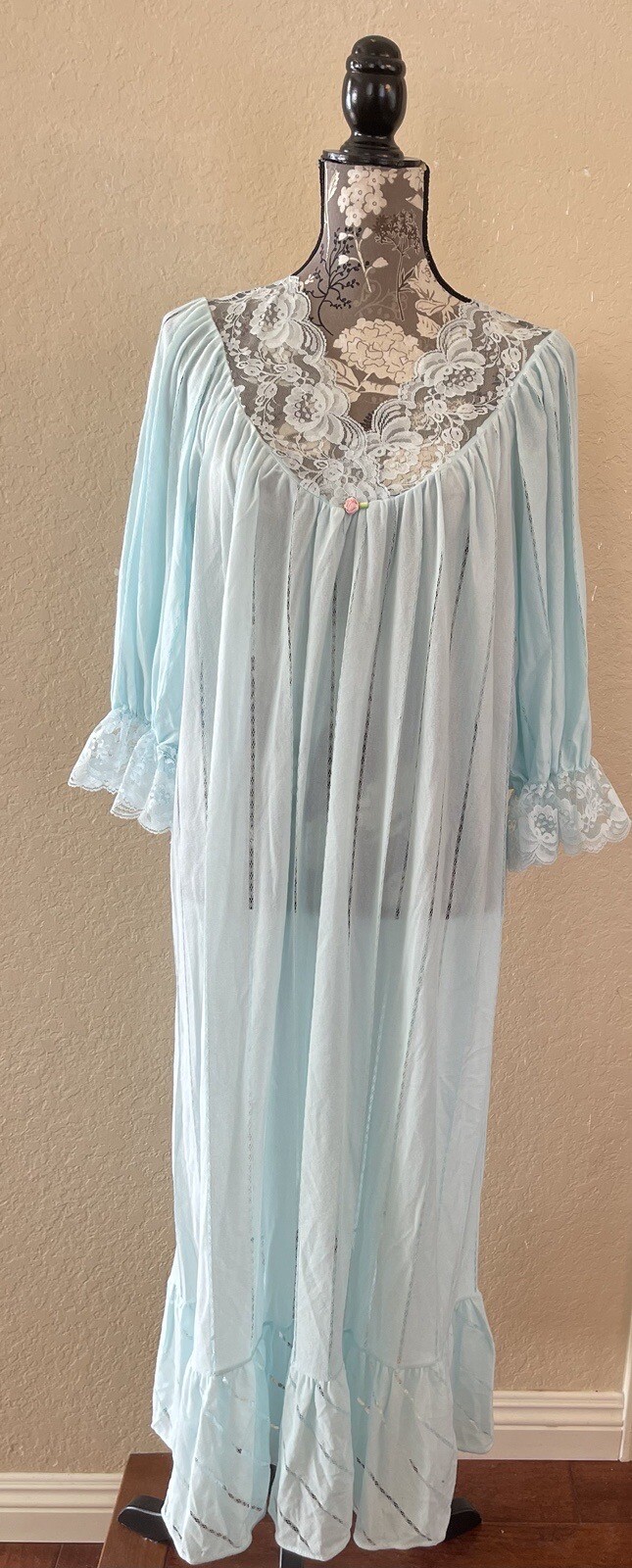 NWOT Vintage Deena Polyester Blend Nightgown Blue Lace Detail Women’s Size S