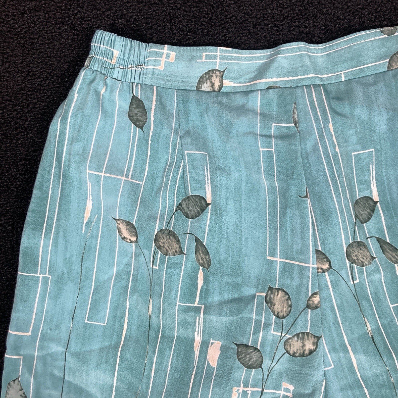 Shorts Tropical womens vtg Lily’s of Beverly Hills 14 Teal Green Leaf AOP lilys