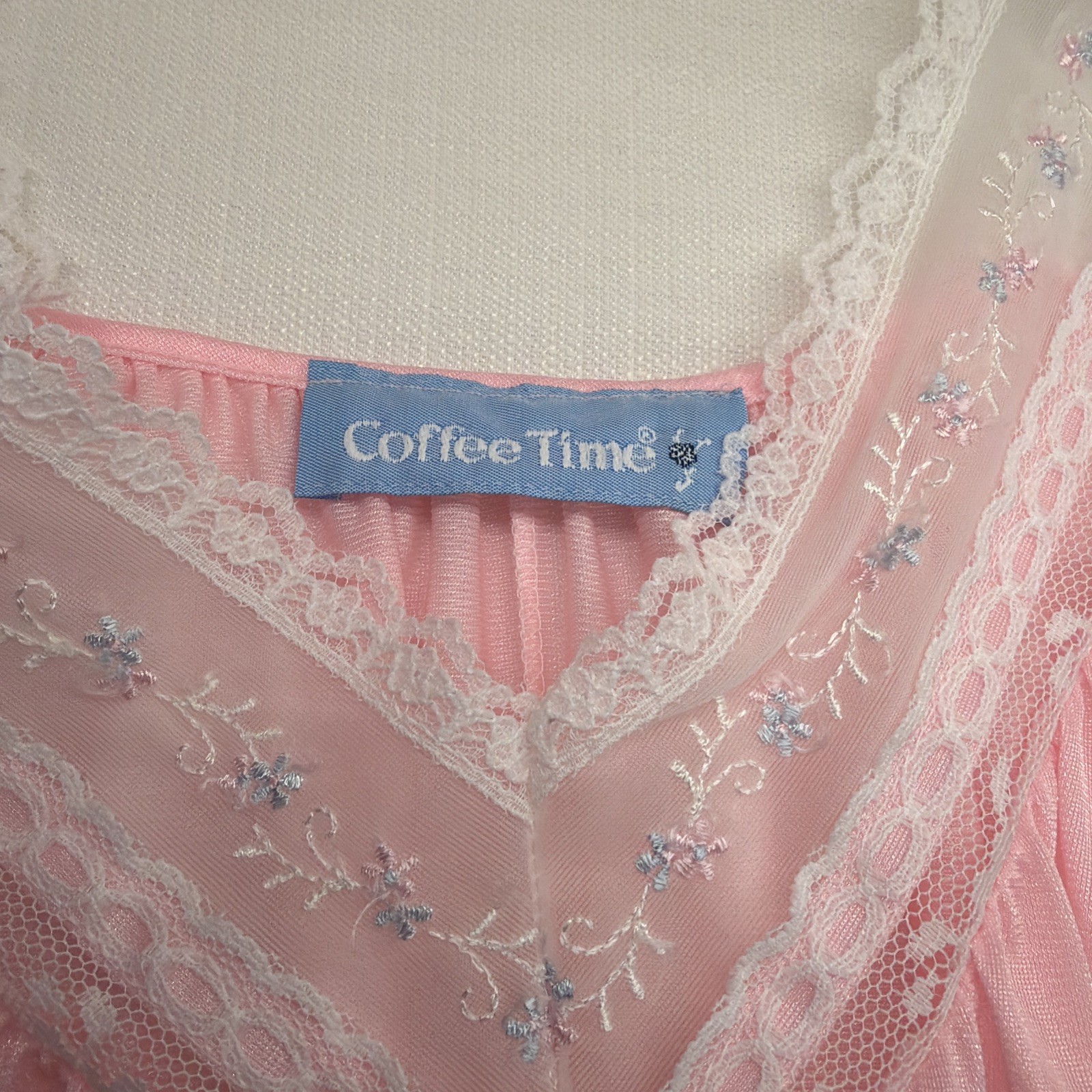 Vintage Coffee Time JCPenney Pink Lace Trim Nightgown One Size Fits 8-18 USA