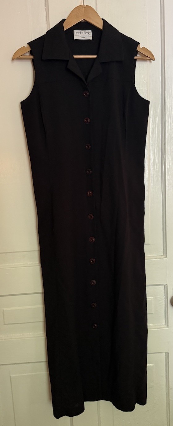 Leslie Belle Vintage Long Button Down Dress Black With Brow/Red Buttons Canada