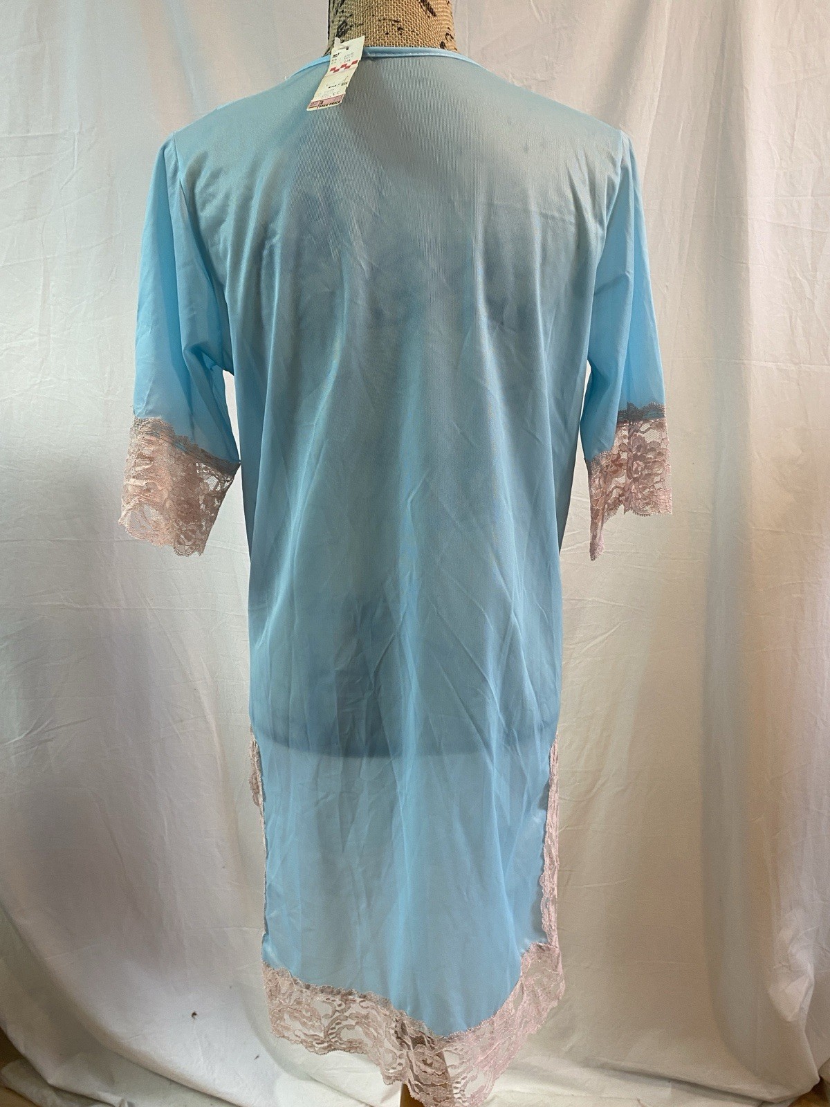 NWT 70s Vintage Fitted 1/2 sleeve nightgown – blue nylon & cream lace Size Small