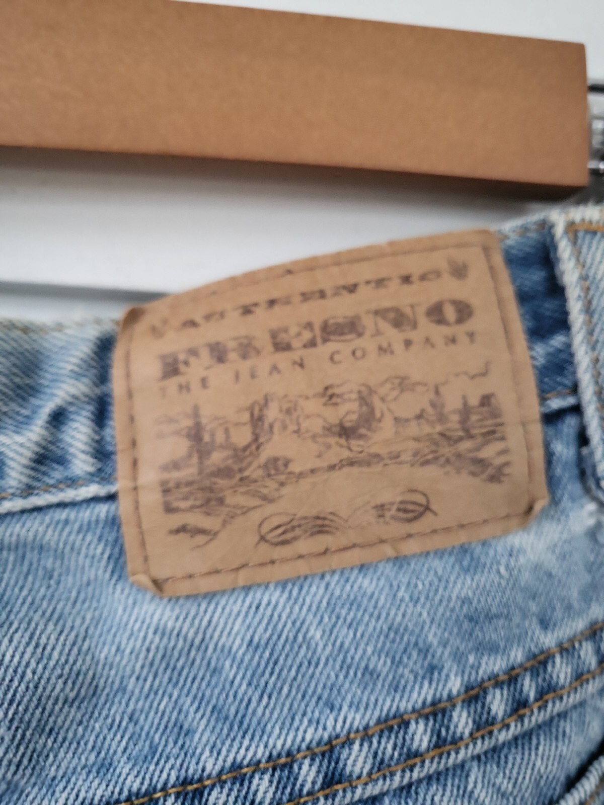 Vintage 80’s Fresno Light Wash High Waist Mom Tapered Jeans 28×30