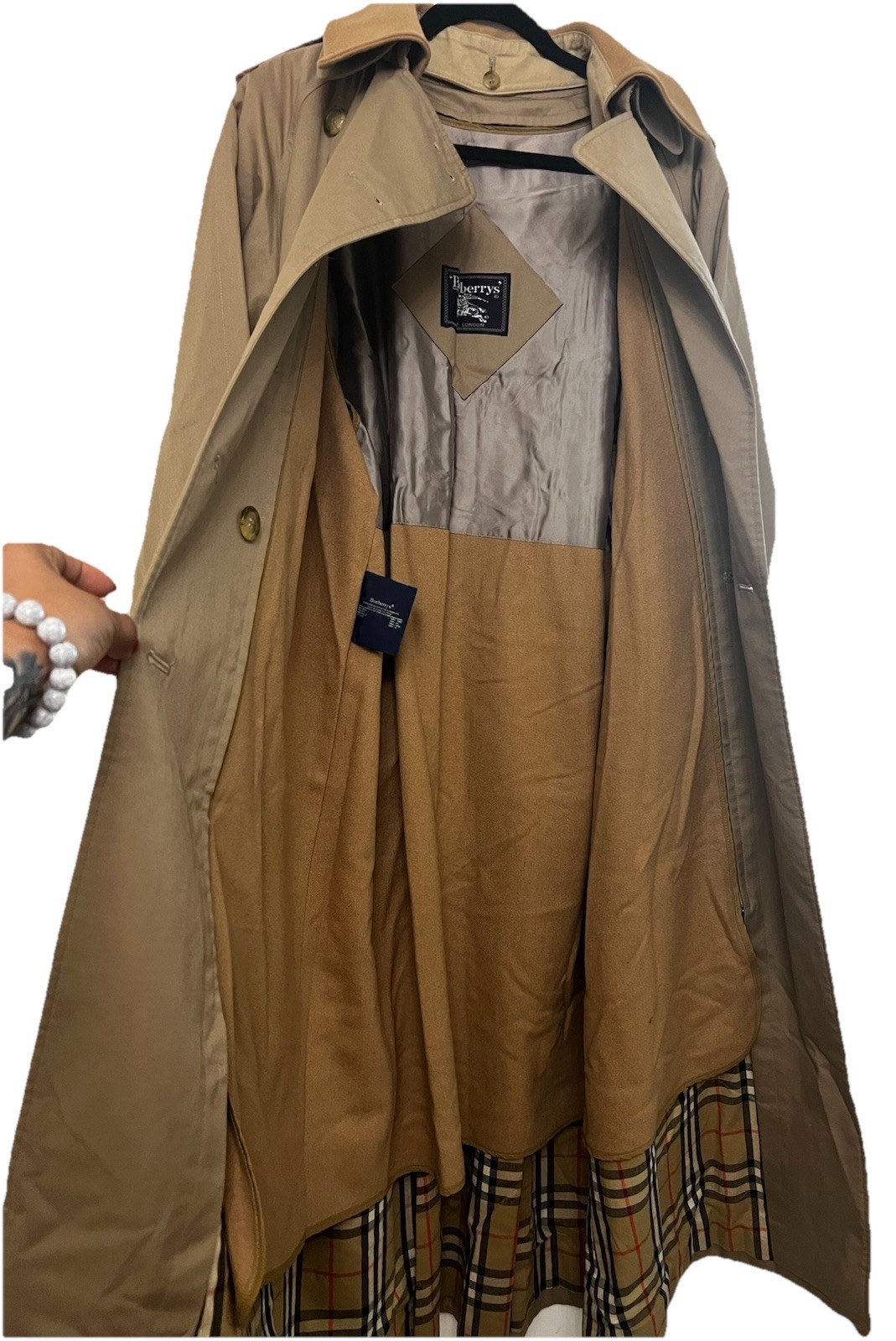 vintage Burberrys of London trench coat with NovaCheck liningexcellentcondition