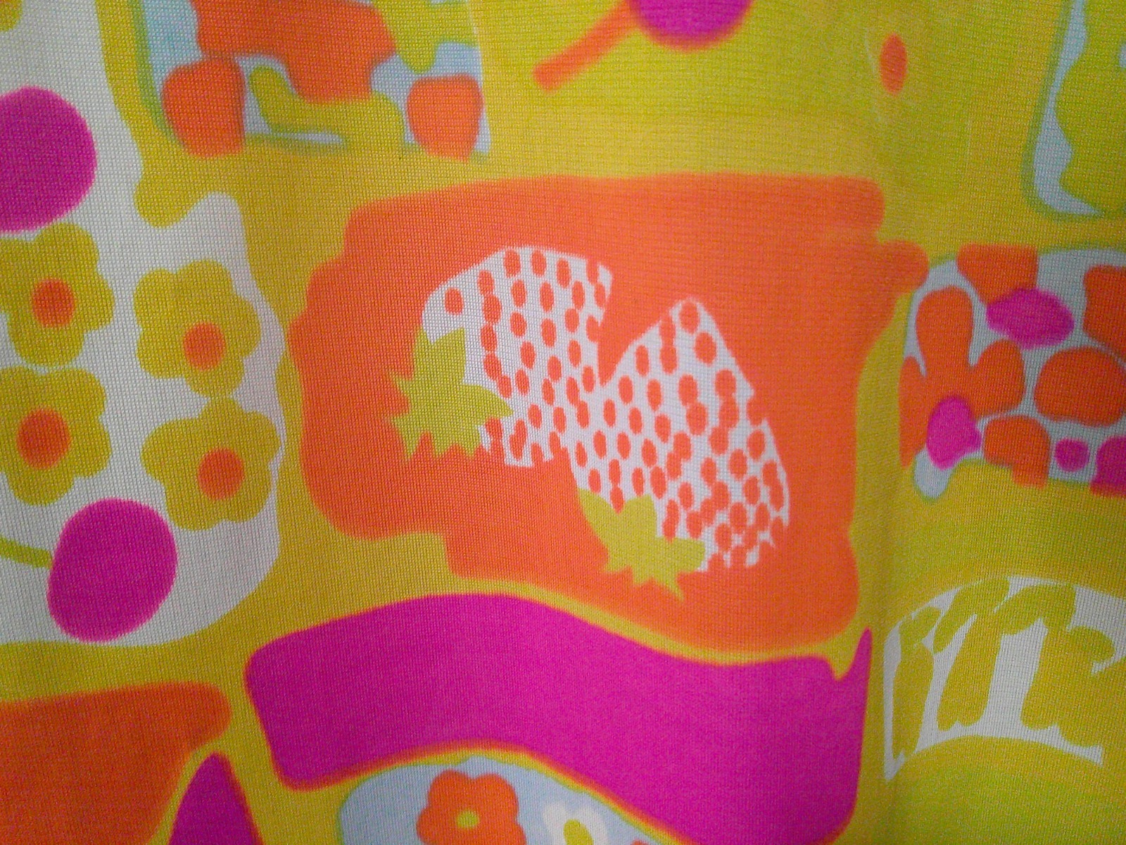 Vtg 60’s MOD Formfit Rogers Silky Slinky Nylon Keyhole Nightgown POP ART Print S