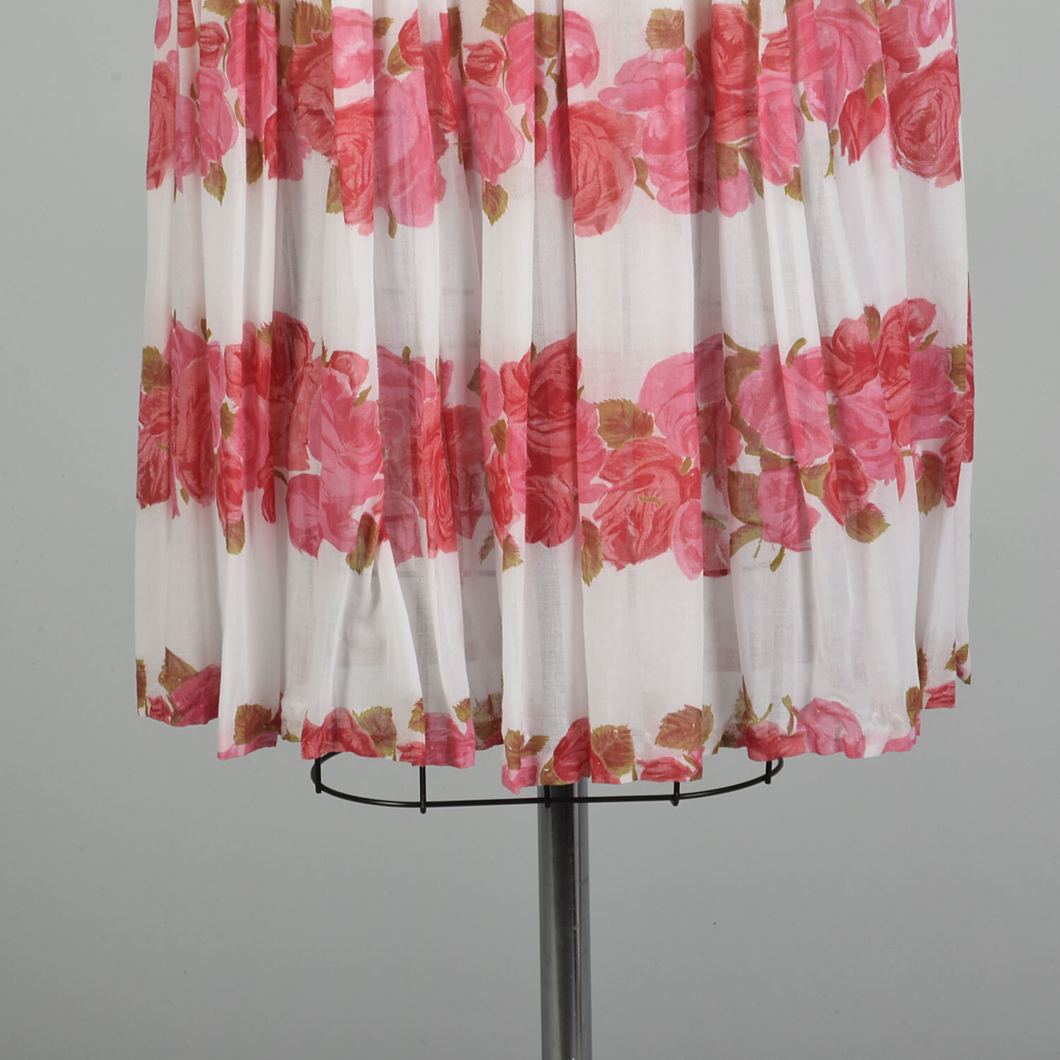 XXS 1950s Sleeveless Pink Novelty Rose Print Flowy Summer Cotton Vintage Dress