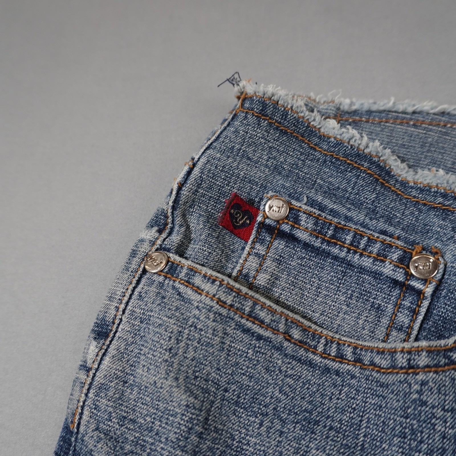Vintage YMI Lets UBU Women’s Denim Cropped Jeans Frayed Waistline/Legs Size 11