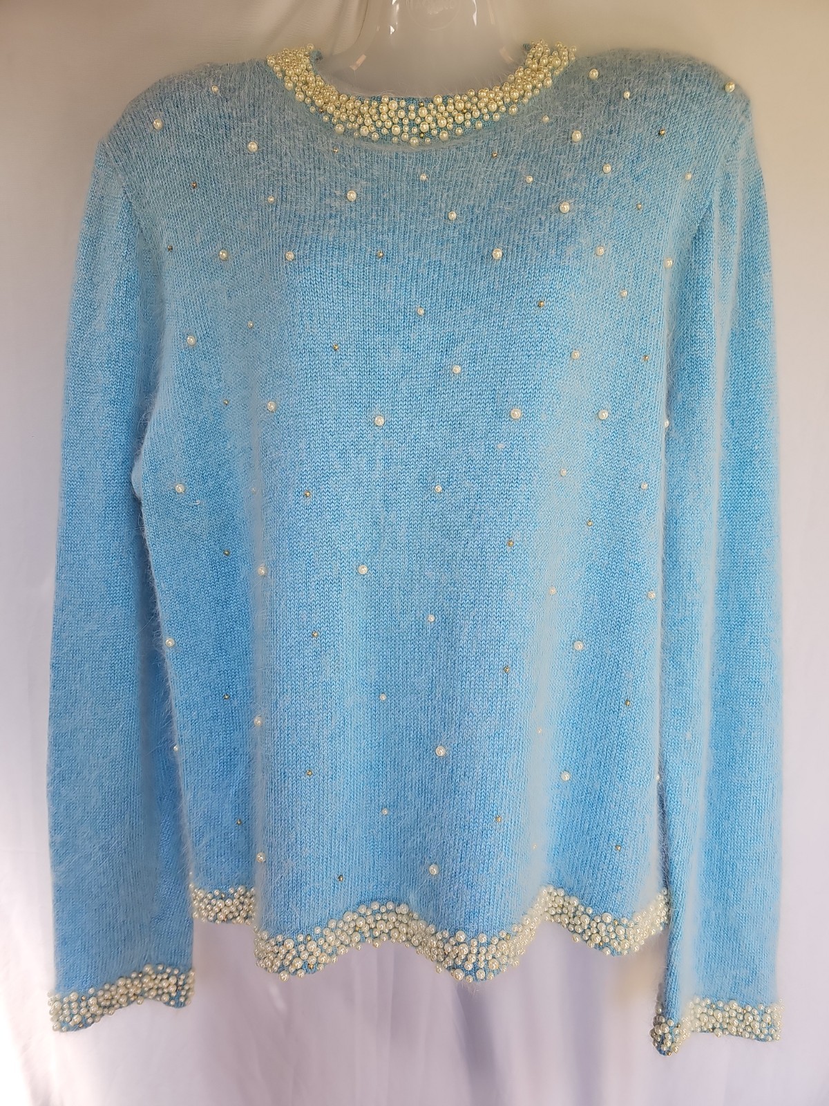 CONNIE A LEE BLUE ANGORA, RAYON, ACRYLIC W/PEARL CREWNECK SWEATER SIZE M/L Vtg.