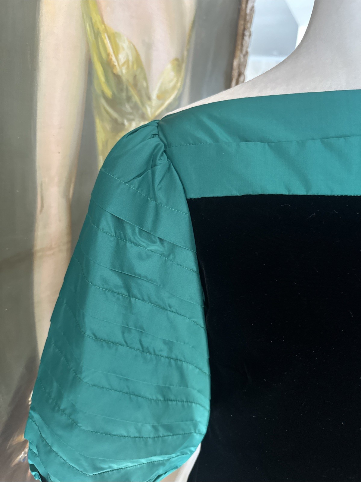 Nina Ricci Haute Boutique 70s Black Velvet & Green Taffeta Cocktail Sheath 42