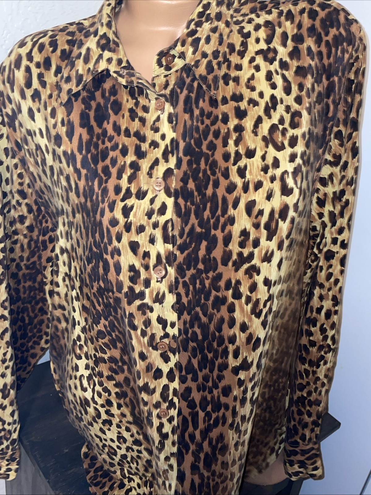 Vintage Leopard Print Blouse Size Large? Feels Like Silk