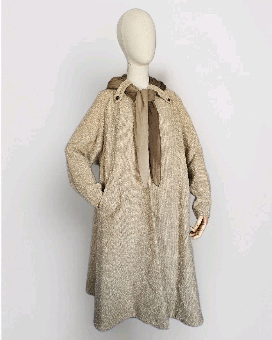 Vintage Higgins Hudson’s Woodward Shops Boucle Coat Womens Beige Swing Coat…