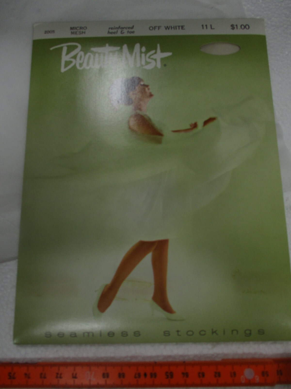 1PR VINTAGE BEAUTY MIST RHT SHEER MICRO MESH NYLON STOCKINGS SIZE 11 LONG WHITE
