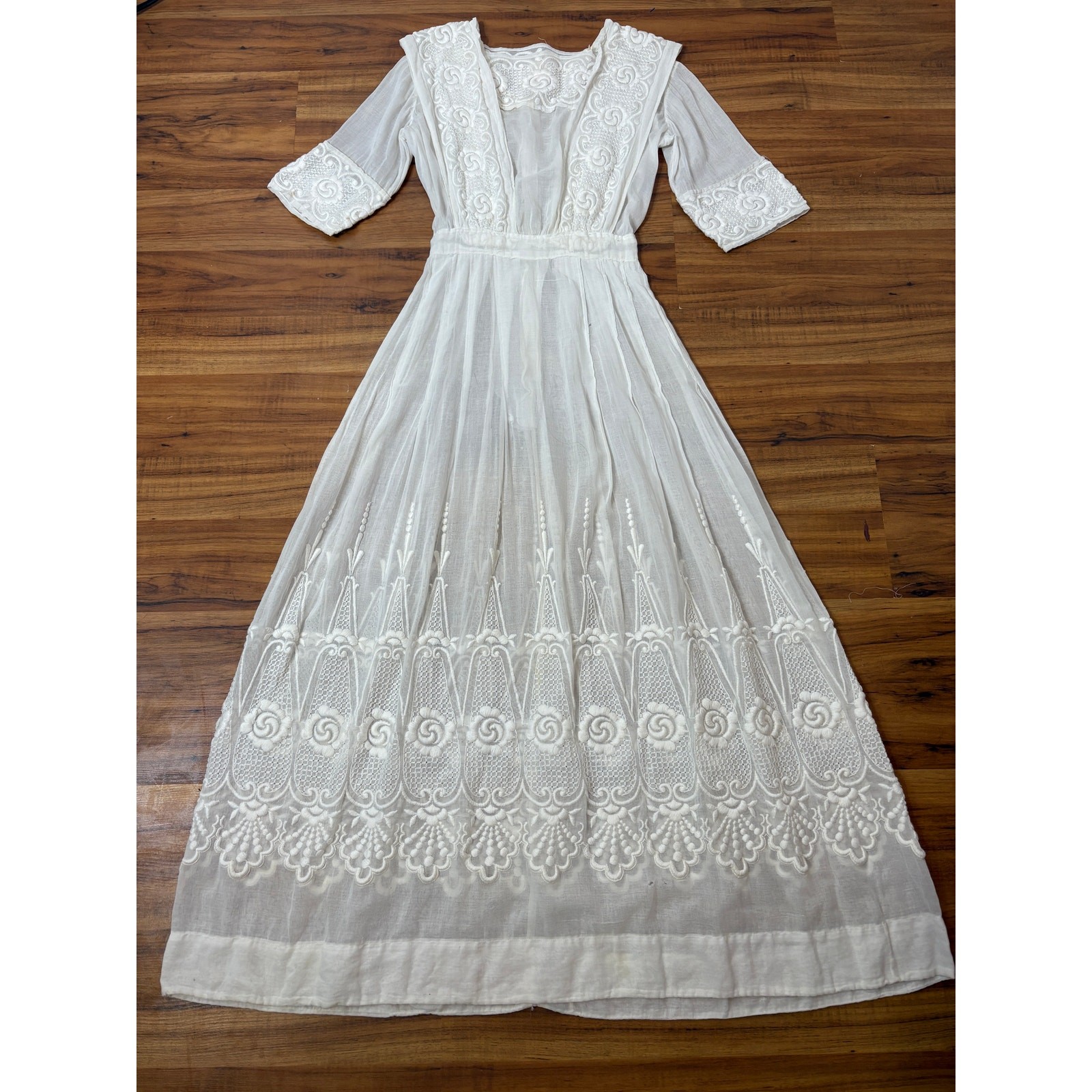 XXS Edwardian Antique Lawn Cotton Embroidered Dress