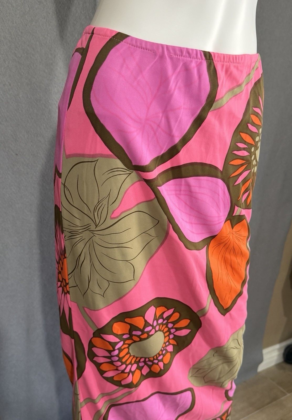 Vintage 1960’s Elisabeth Stewart Side Slit Vibrant Pink Skirt Mid Century Print