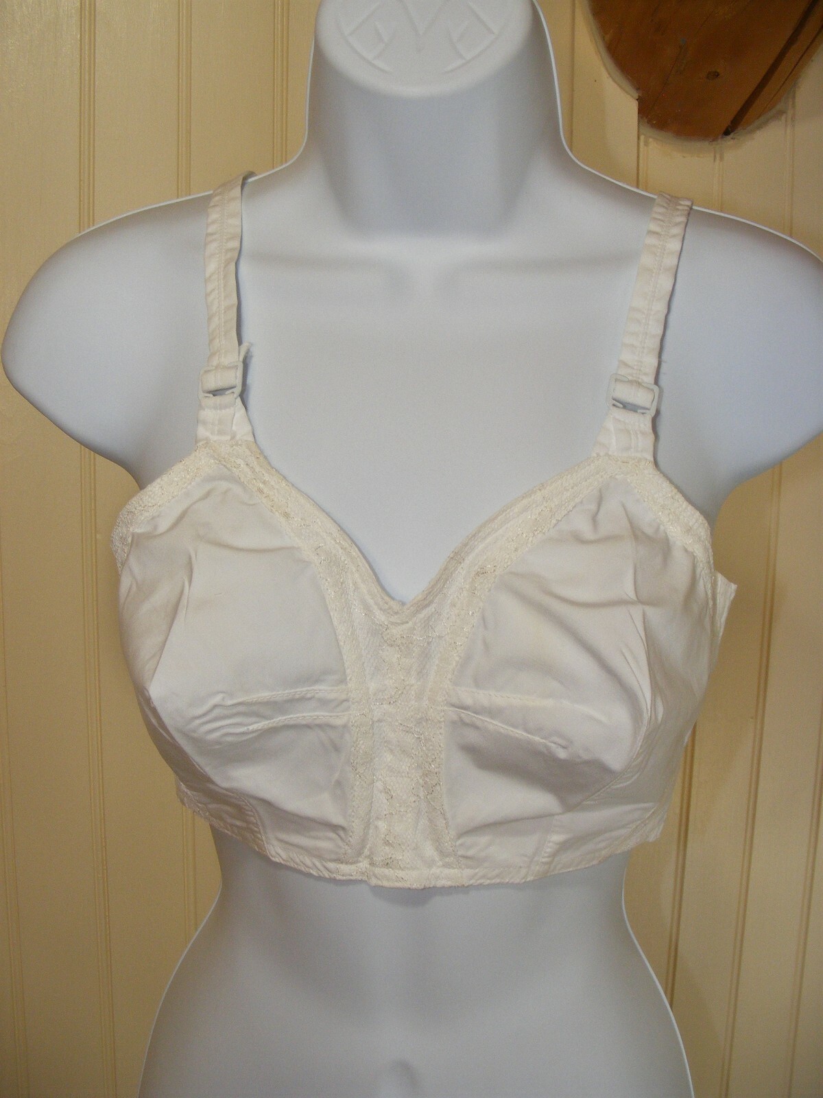 1950S VINTAGE BULLET BRA 32B EL-EE’S WHITE COTTON VINTAGE LINGERIE ROCKABILLY