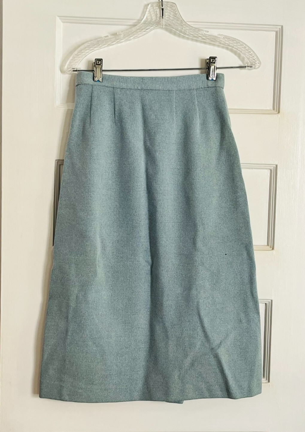 VINTAGE BERNATH & CO NY MADE IN FRANCE WOMEN’S BLUE WOOL SKIRT 1960S UNSIZED