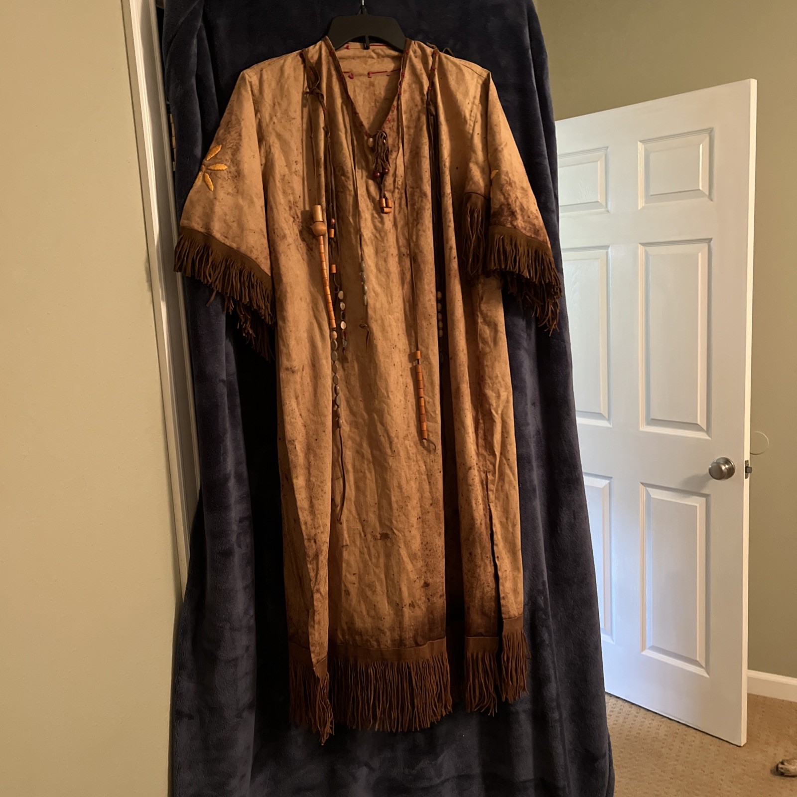 Vintage Women’s Indian Dress. Leather Fringe And Beading