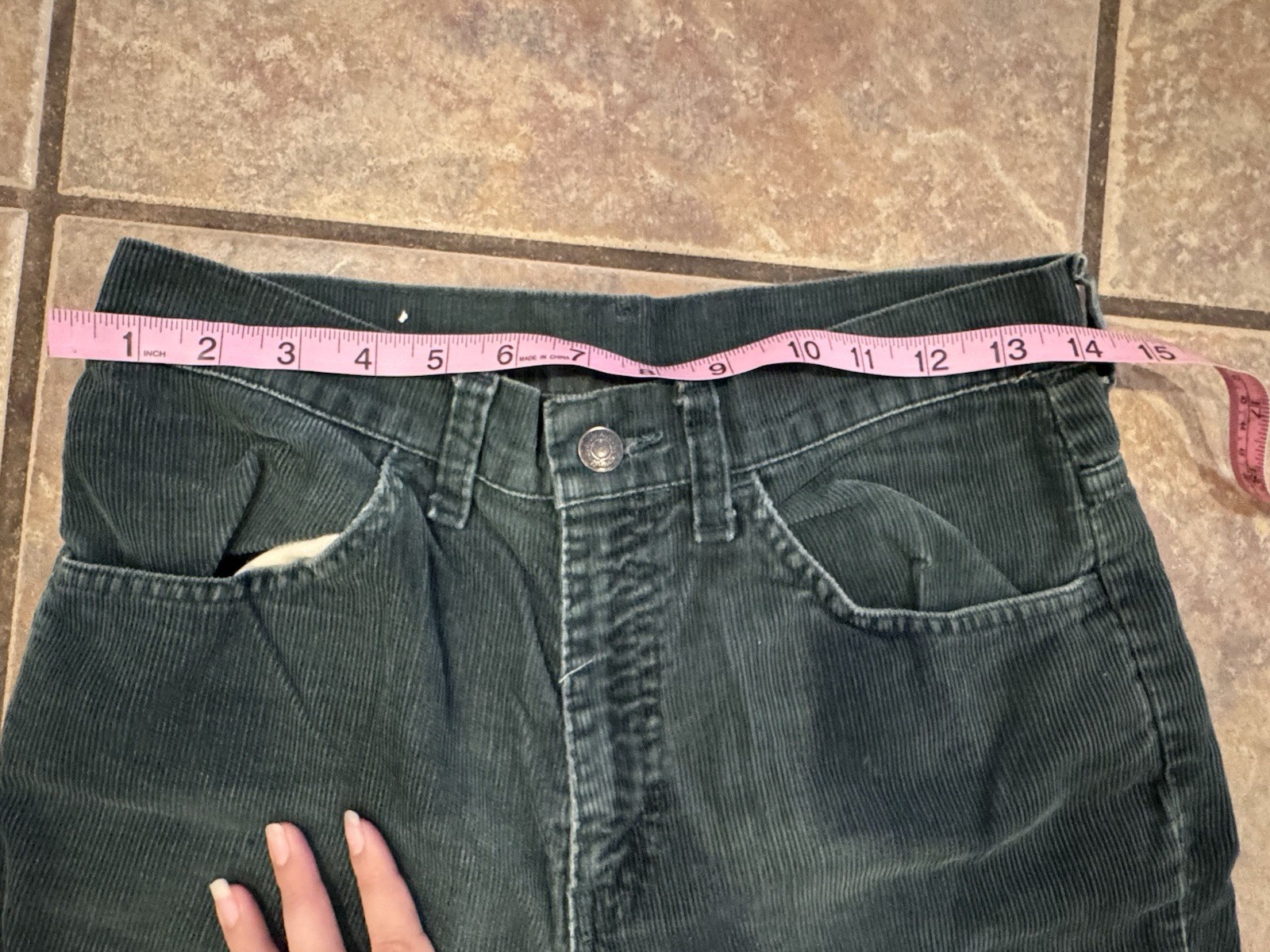 Vintage Levi’s Big E Green Corduroy Capris Pants Size 29 (check Measurements)