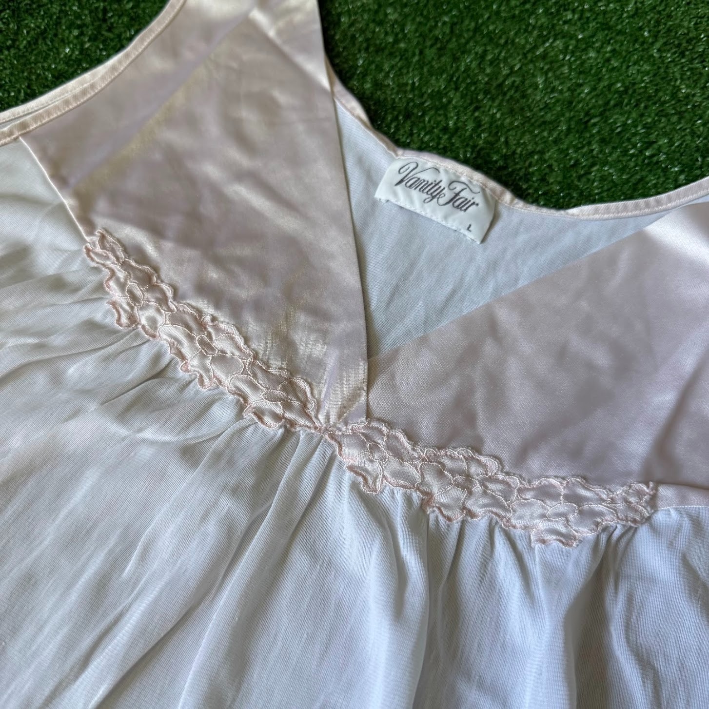 Vintage Vanity Fair Pink Satin Nightgown Flower Detail Long Sleep Dress Size L