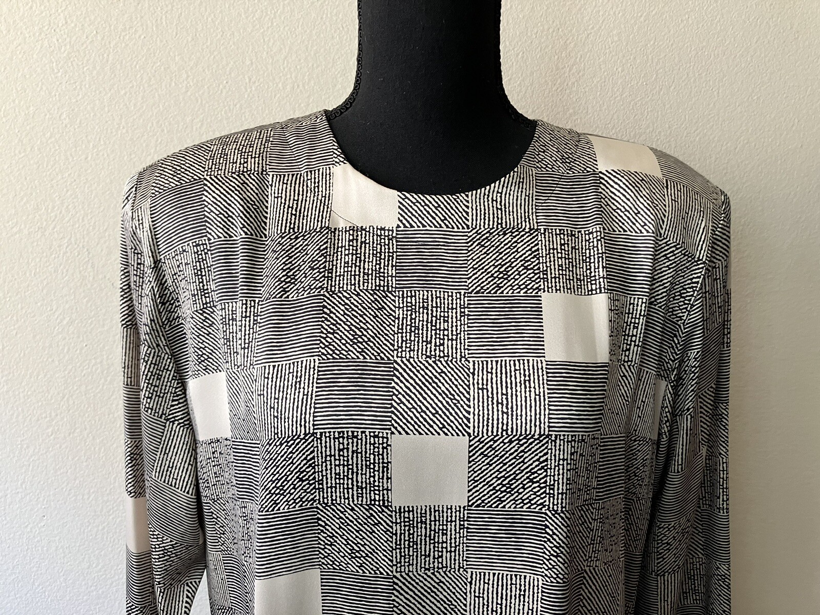 Vintage 80s Kasper Black & White Geometric Print Shift Dress Button Detail Large